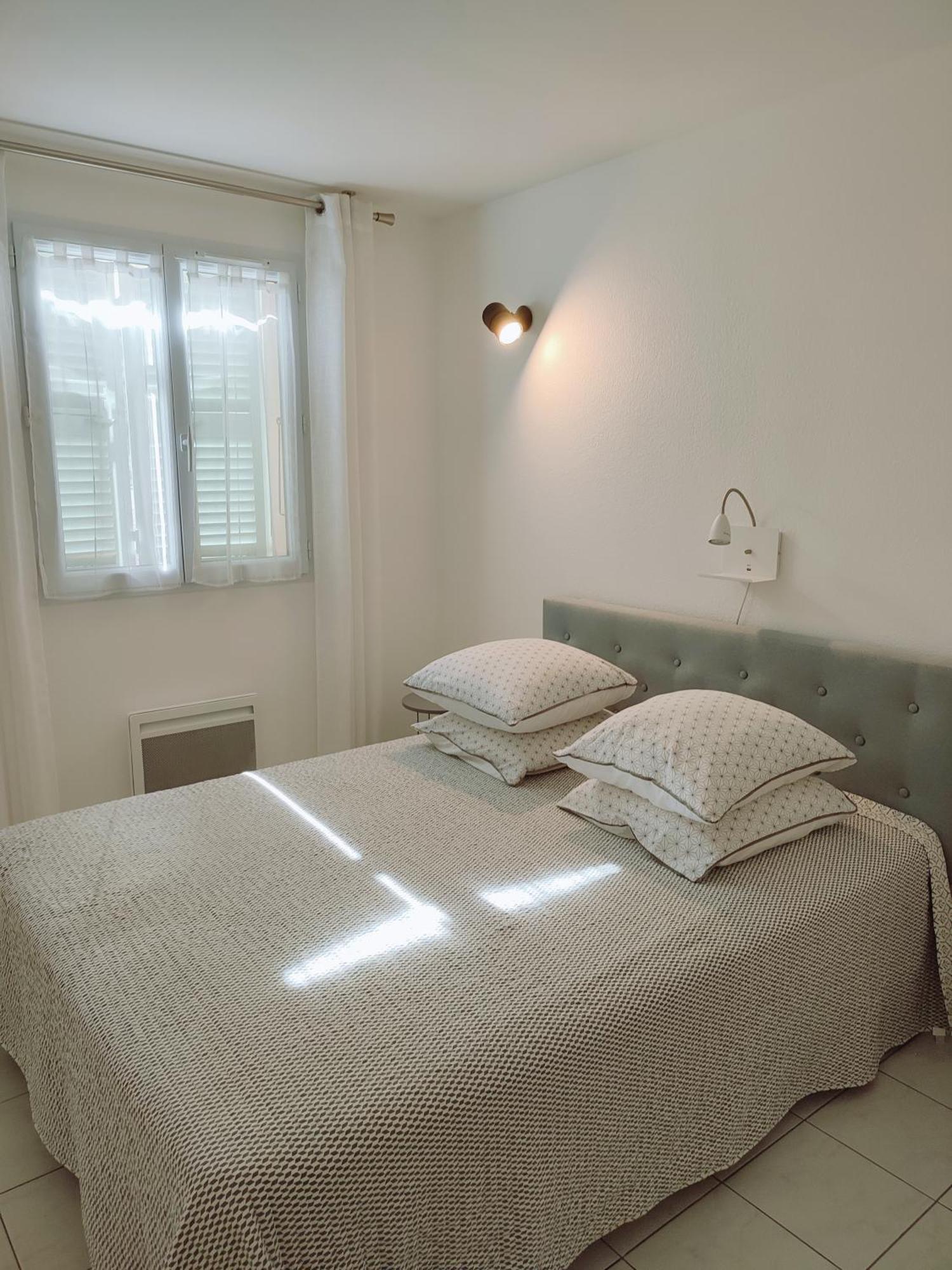 Appartement 2 Terrasses Face Mer De 100M2 Saint-Florent  Pokoj fotografie